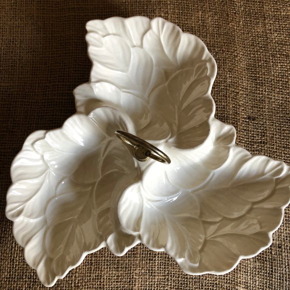 Ceramic Serving Dish Divided 3 Leaf Design Vintage - Picture 3 of 8